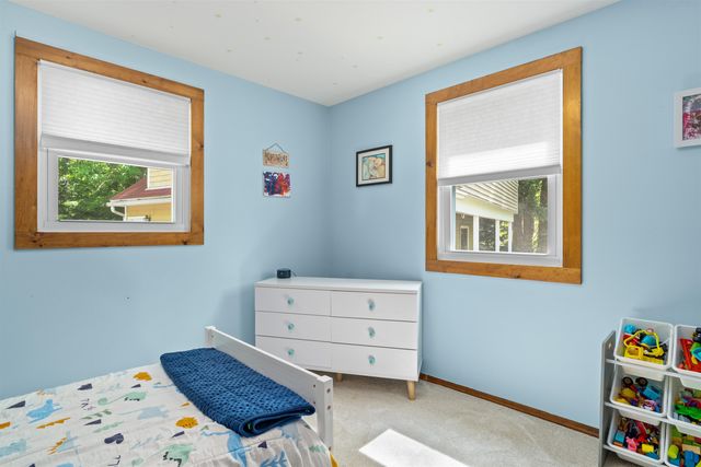 18 Owl Lane, Lee, NH 03861