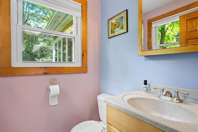 18 Owl Lane, Lee, NH 03861