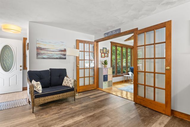 18 Owl Lane, Lee, NH 03861