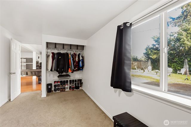 8406 Paine Street SW, Lakewood, WA 98499