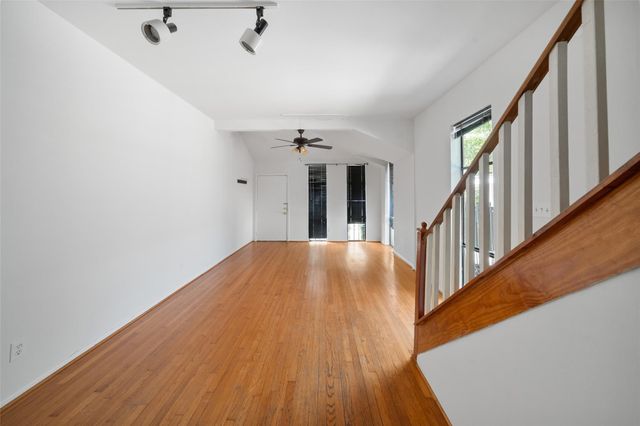 518 Hawthorne Street 2, Houston, TX 77006