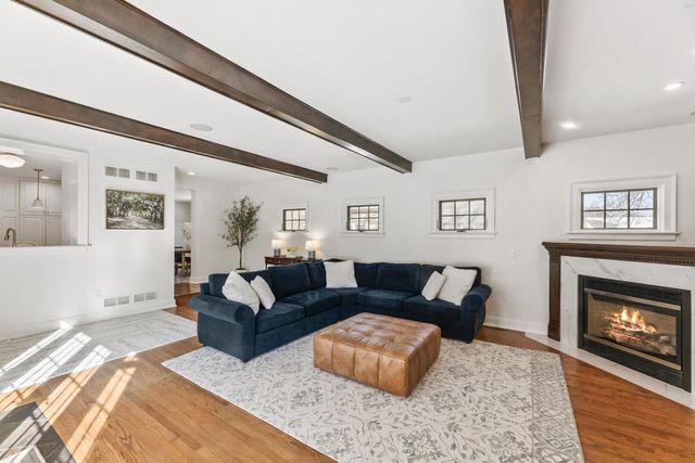 4400 N Wildwood AVENUE, Shorewood, WI 53211