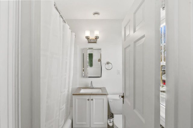 4400 N Wildwood AVENUE, Shorewood, WI 53211