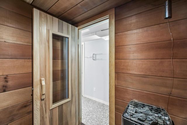 4400 N Wildwood AVENUE, Shorewood, WI 53211