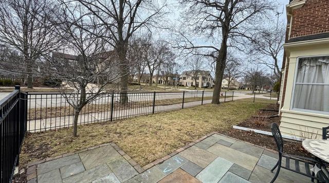 4400 N Wildwood AVENUE, Shorewood, WI 53211