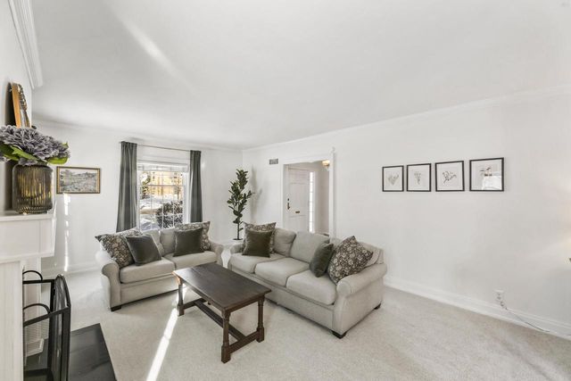 4400 N Wildwood AVENUE, Shorewood, WI 53211