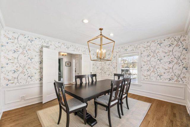 4400 N Wildwood AVENUE, Shorewood, WI 53211