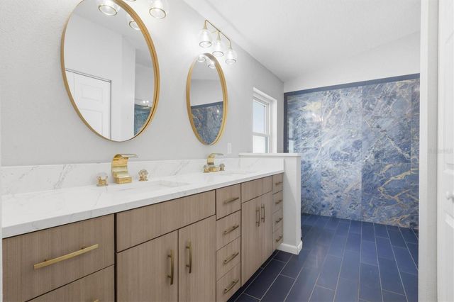 1436 WATERMILL CIRCLE, Tarpon Springs, FL 34689