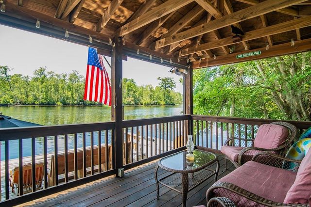 196 Pinewood Dr., Georgetown, SC 29440