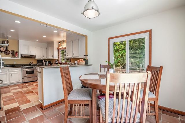 196 Pinewood Dr., Georgetown, SC 29440