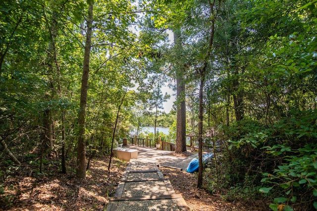 196 Pinewood Dr., Georgetown, SC 29440
