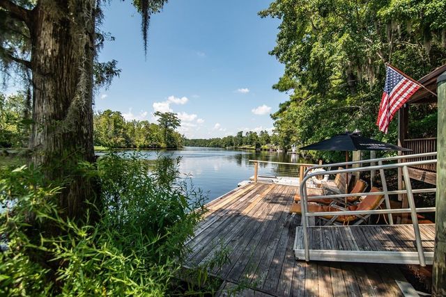 196 Pinewood Dr., Georgetown, SC 29440