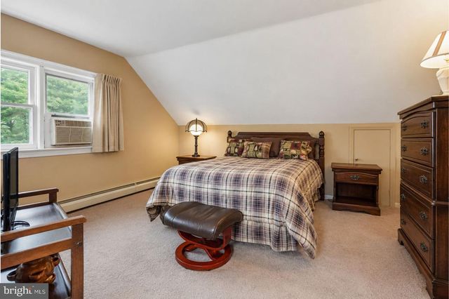 1 E HARRIS AVE, Moorestown, NJ 08057
