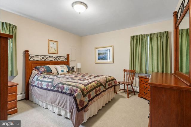 1 E HARRIS AVE, Moorestown, NJ 08057