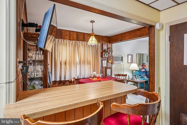 1 E HARRIS AVE, Moorestown, NJ 08057