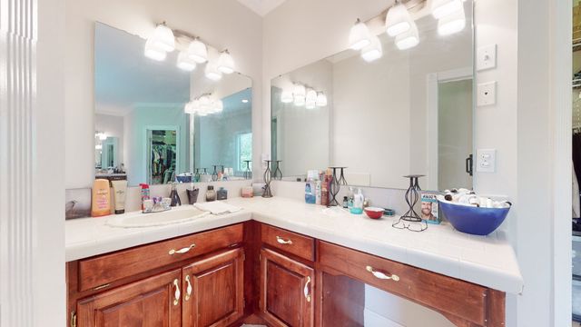 625 Smith Chapel Rd, Tullahoma, TN 37388