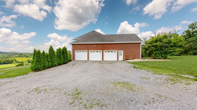 625 Smith Chapel Rd, Tullahoma, TN 37388