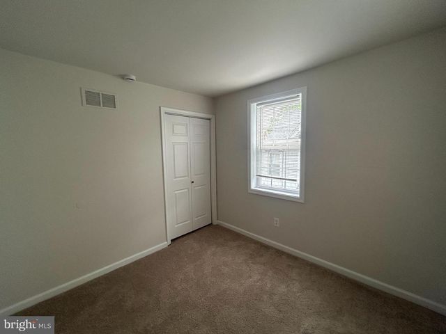 147 W BROAD ST, Telford, PA 18969