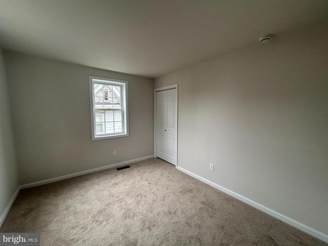 147 W BROAD ST, Telford, PA 18969