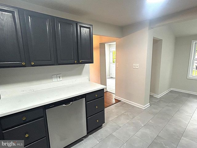 147 W BROAD ST, Telford, PA 18969