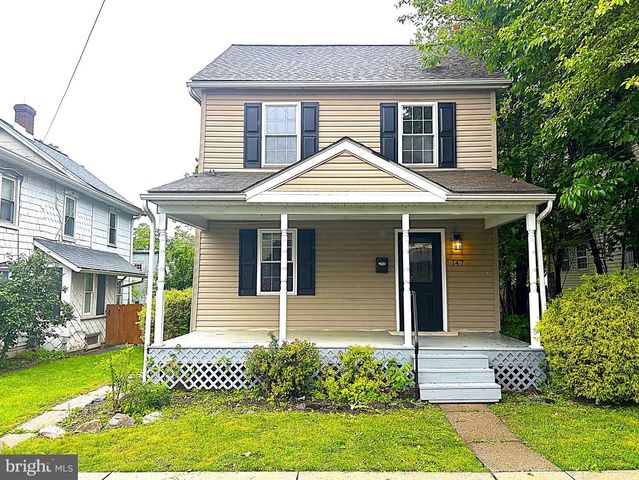 147 W BROAD ST, Telford, PA 18969