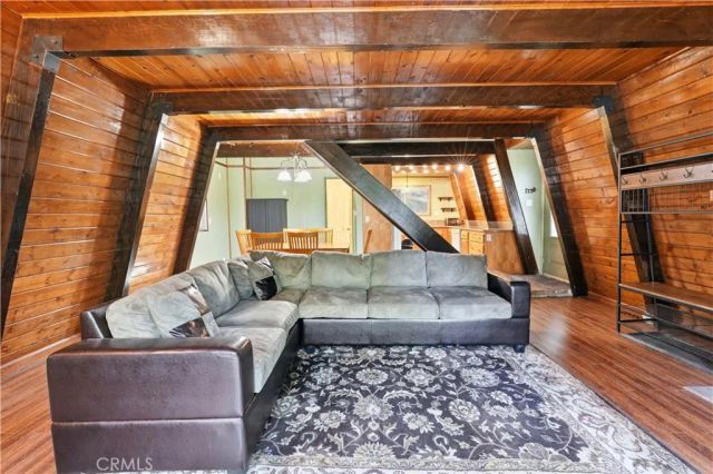 24091 Lakeview, Crestline, CA 92325