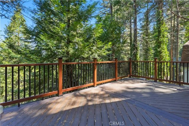 24091 Lakeview, Crestline, CA 92325