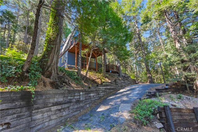 24091 Lakeview, Crestline, CA 92325