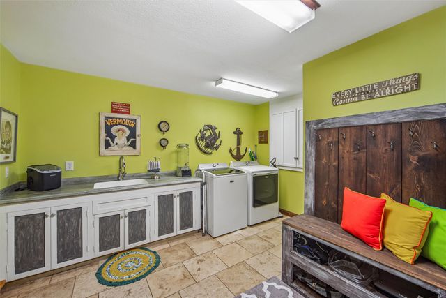 1352 Lakeview Drive, Ellston, IA 50074