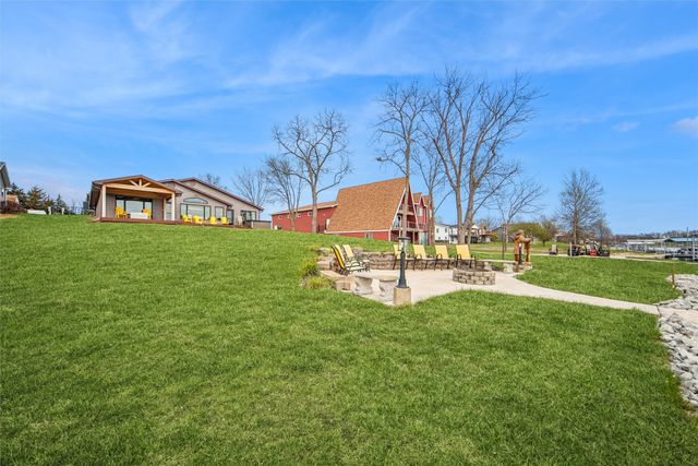 1352 Lakeview Drive, Ellston, IA 50074