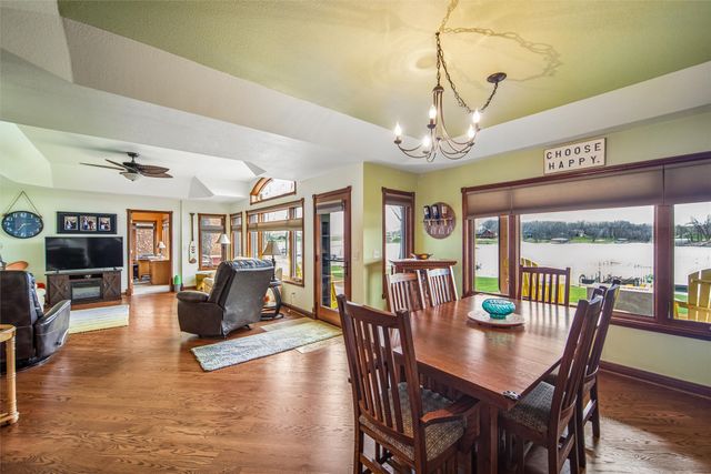 1352 Lakeview Drive, Ellston, IA 50074