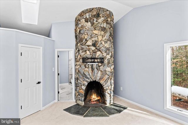 7621 RIVER RD, Fredericksburg, VA 22407