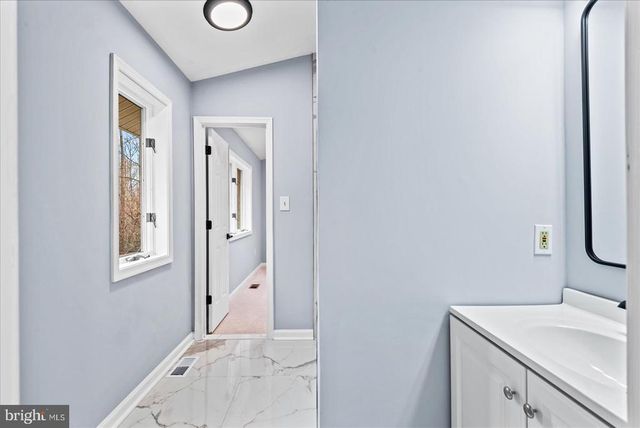 7621 RIVER RD, Fredericksburg, VA 22407