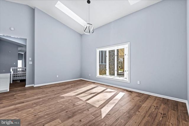 7621 RIVER RD, Fredericksburg, VA 22407