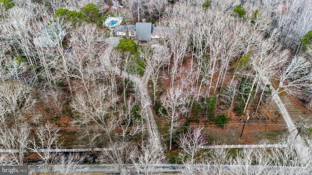 7621 RIVER RD, Fredericksburg, VA 22407