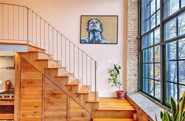 10 Exchange Court 203, Pawtucket, RI 02860