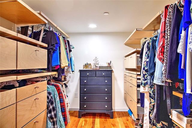 10 Exchange Court 203, Pawtucket, RI 02860