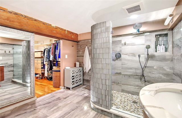 10 Exchange Court 203, Pawtucket, RI 02860