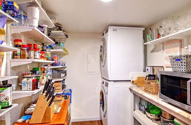 10 Exchange Court 203, Pawtucket, RI 02860