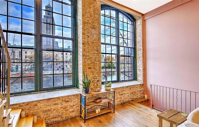 10 Exchange Court 203, Pawtucket, RI 02860