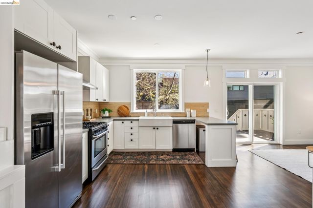 1479 34 Th St, Oakland, CA 94608