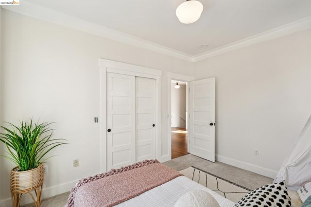 1479 34 Th St, Oakland, CA 94608