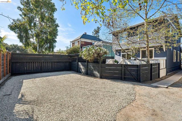 1479 34 Th St, Oakland, CA 94608