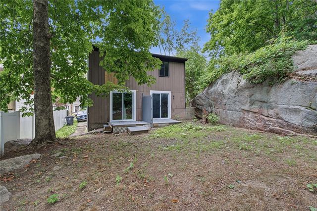 27 South Street, West Warwick, RI 02893