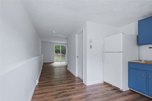 27 South Street, West Warwick, RI 02893