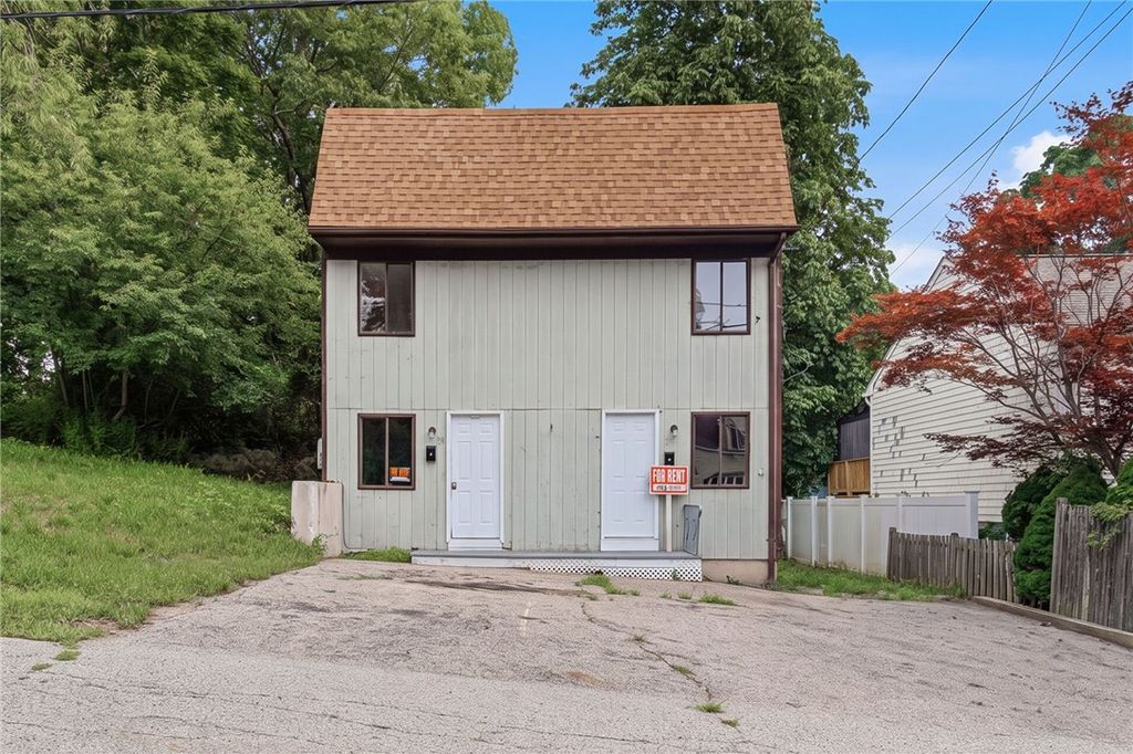27 South Street, West Warwick, RI 02893