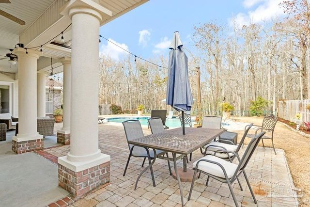 5296 Woodlake Tr, Gulf Breeze, FL 32563