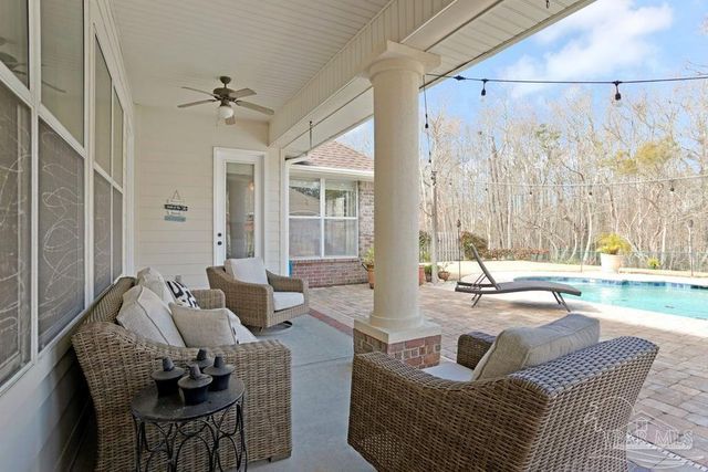 5296 Woodlake Tr, Gulf Breeze, FL 32563