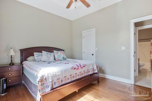 5296 Woodlake Tr, Gulf Breeze, FL 32563