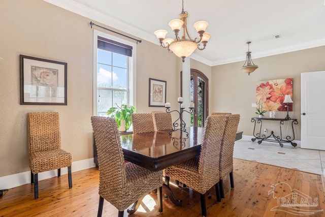 5296 Woodlake Tr, Gulf Breeze, FL 32563